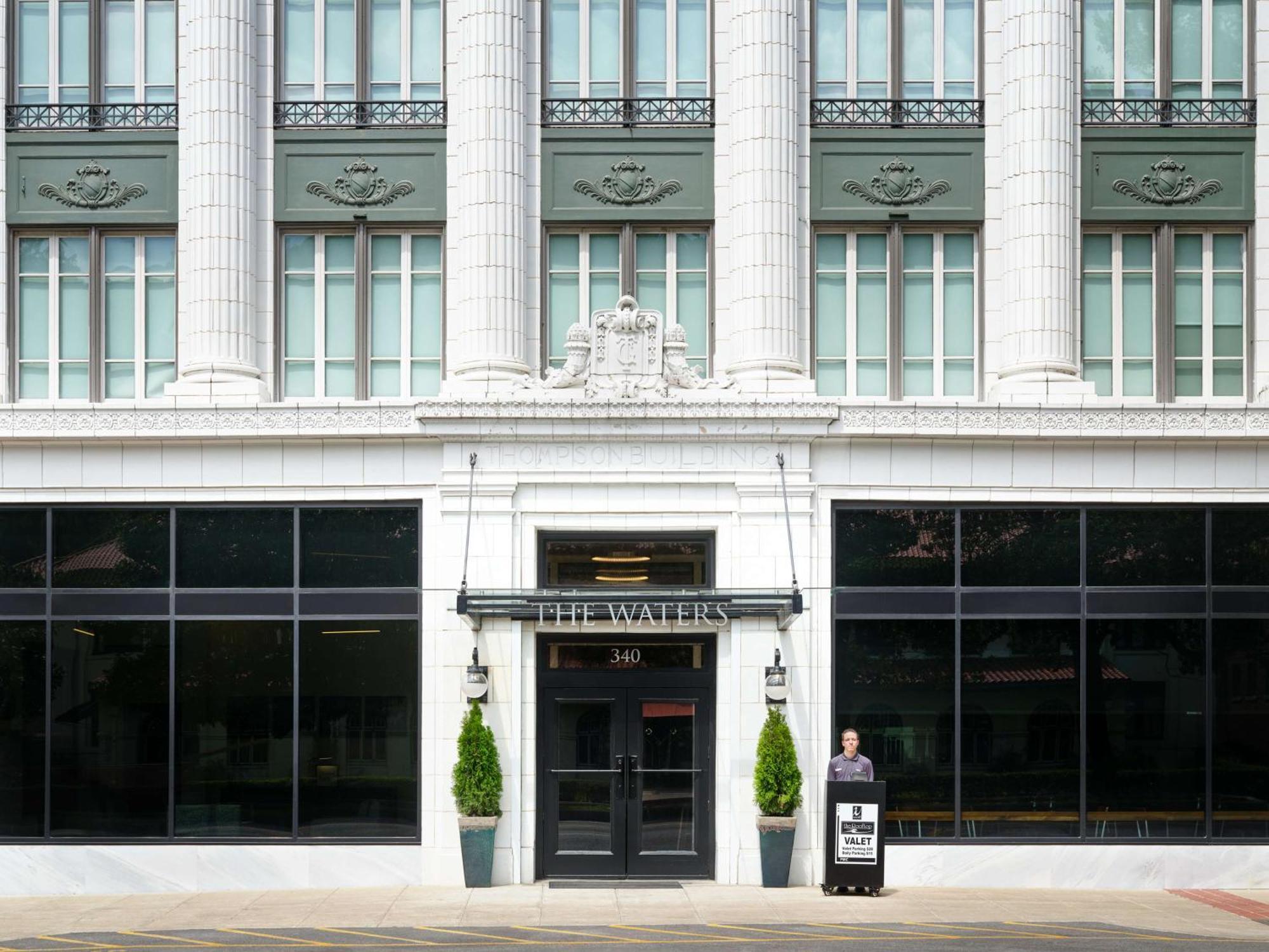 The Waters Hot Springs, Tapestry Collection By Hilton Hotel Exterior photo